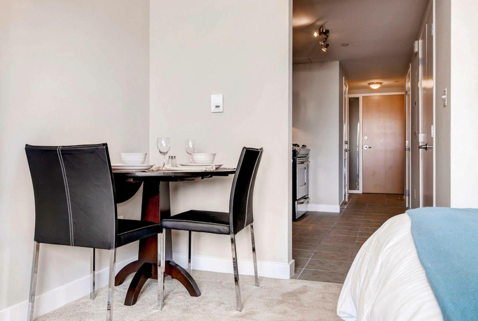 Global Luxury Suites At The National Mall Washington Esterno foto