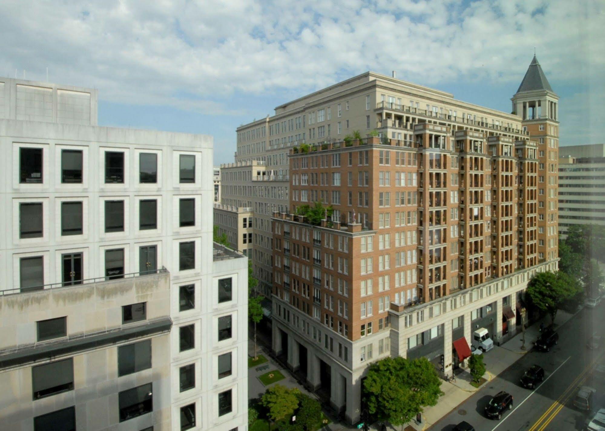 Global Luxury Suites At The National Mall Washington Esterno foto