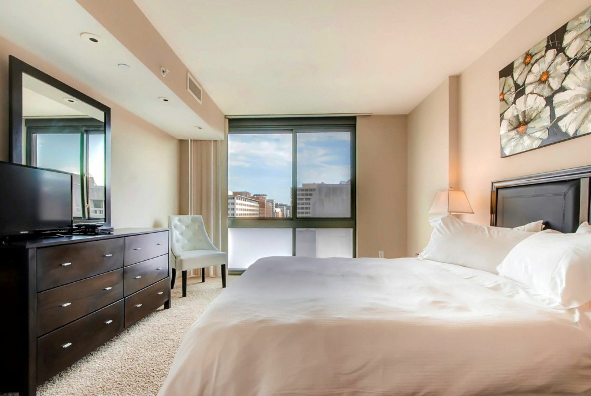 Global Luxury Suites At The National Mall Washington Esterno foto